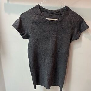 Lululemon Run Swiftly top, 4